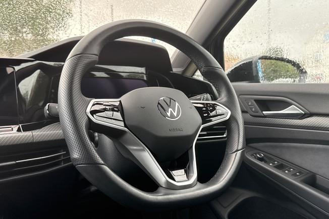 Volkswagen Golf Photo 27