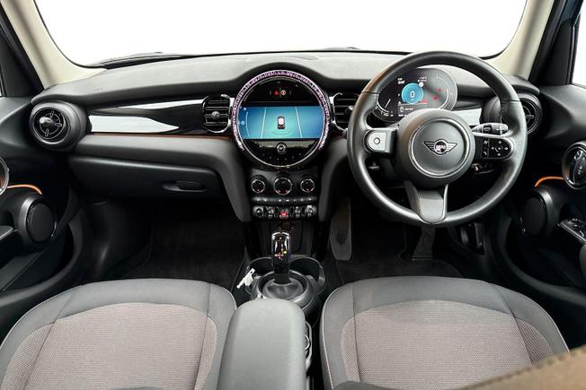 MINI Hatchback Photo 10