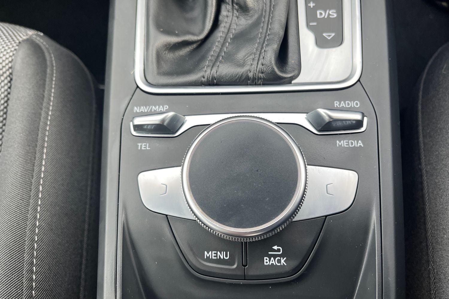 Audi Q2 Photo 35