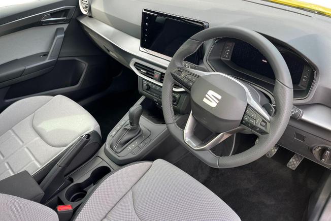 SEAT Ibiza Photo 6