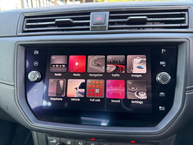 SEAT Arona Photo 34