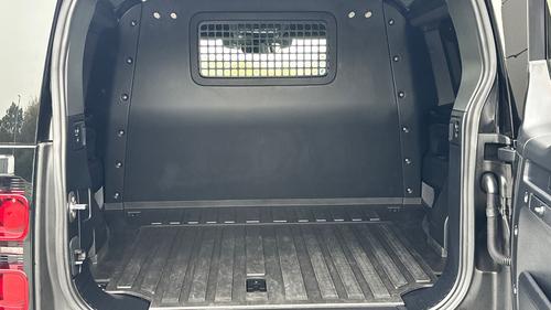 Land Rover Defender Photo autoimg-95fd46a0b839ff1a9ad3c1414098a977f161f0fc.jpg