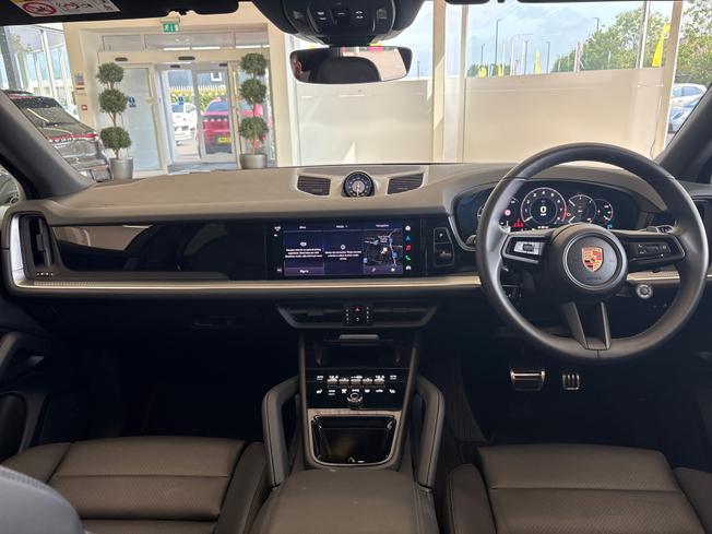 PORSCHE Cayenne Photo 26