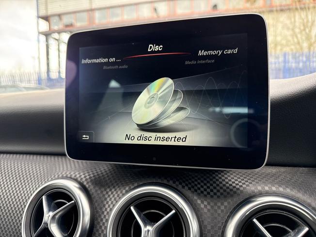 MERCEDES-BENZ A Class Photo 36