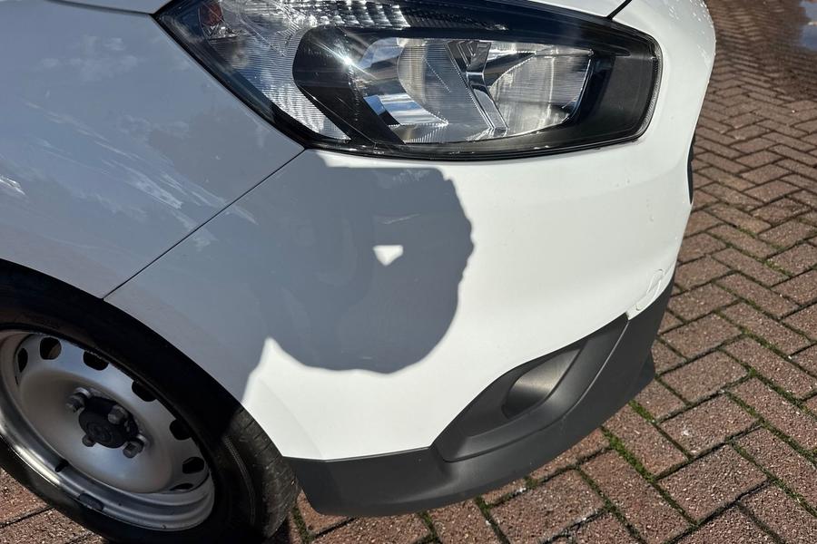 Ford TRANSIT COURIER Photo autoimg-9603560b50d120c2f5d2dbbac89f62e9820a1622.jpg