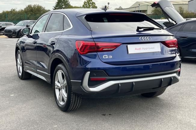 AUDI Q3 Photo 56