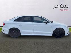 AUDI S3 Photo 4