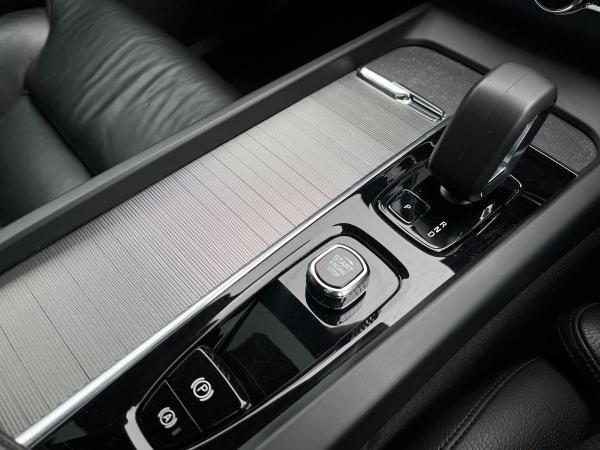 Volvo XC60 Photo autoimg-960c583d1e67d6afffb2bc9efcdb704f5136cb80.jpg