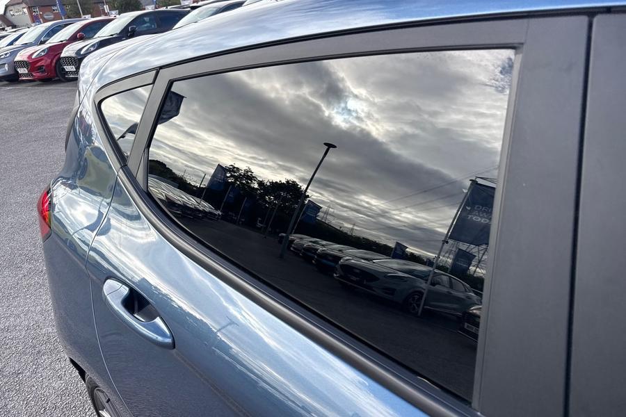 Ford FIESTA Photo autoimg-960c6e4825b8c0f057b05a89bdea8c14601f57a0.jpg
