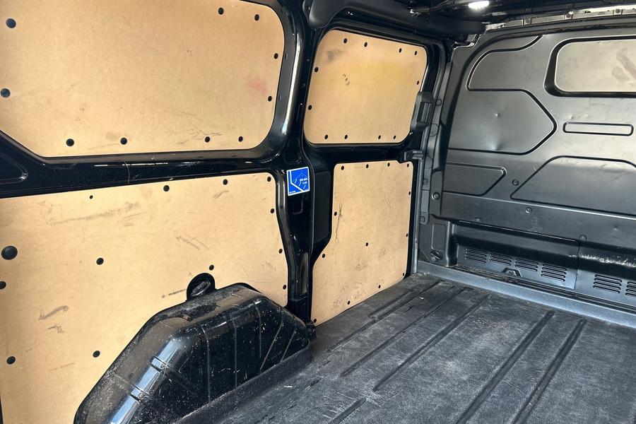 Ford TRANSIT CUSTOM Photo autoimg-960cb673e4573a08b24d317c14f83ab7f7b0f10e.jpg