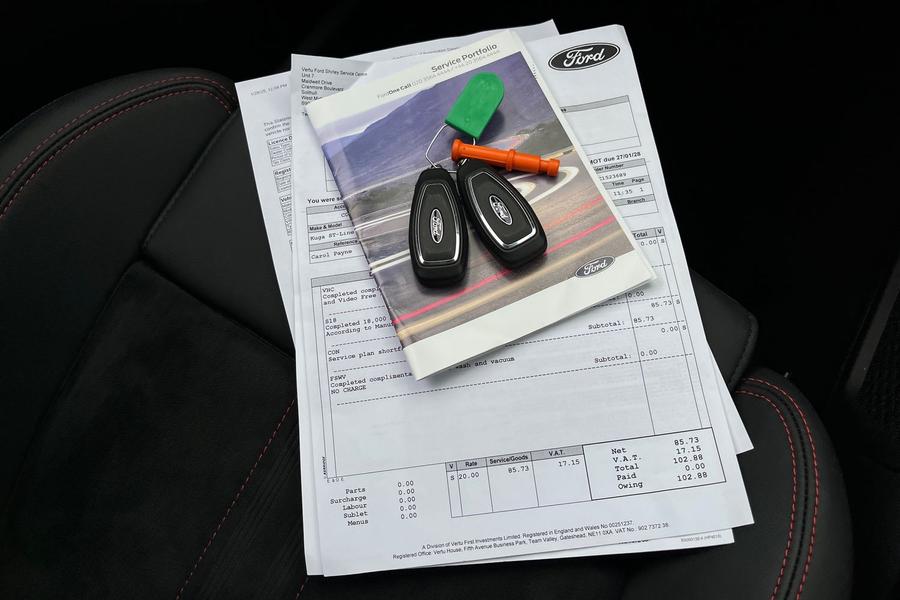 Ford Kuga Photo autoimg-960cfc7de28b5a38de7f8616ea27aacd6bf74133.jpg