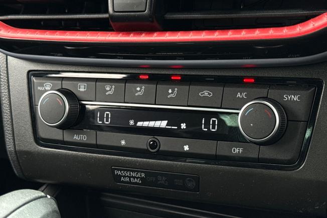 SEAT Ibiza Photo 26