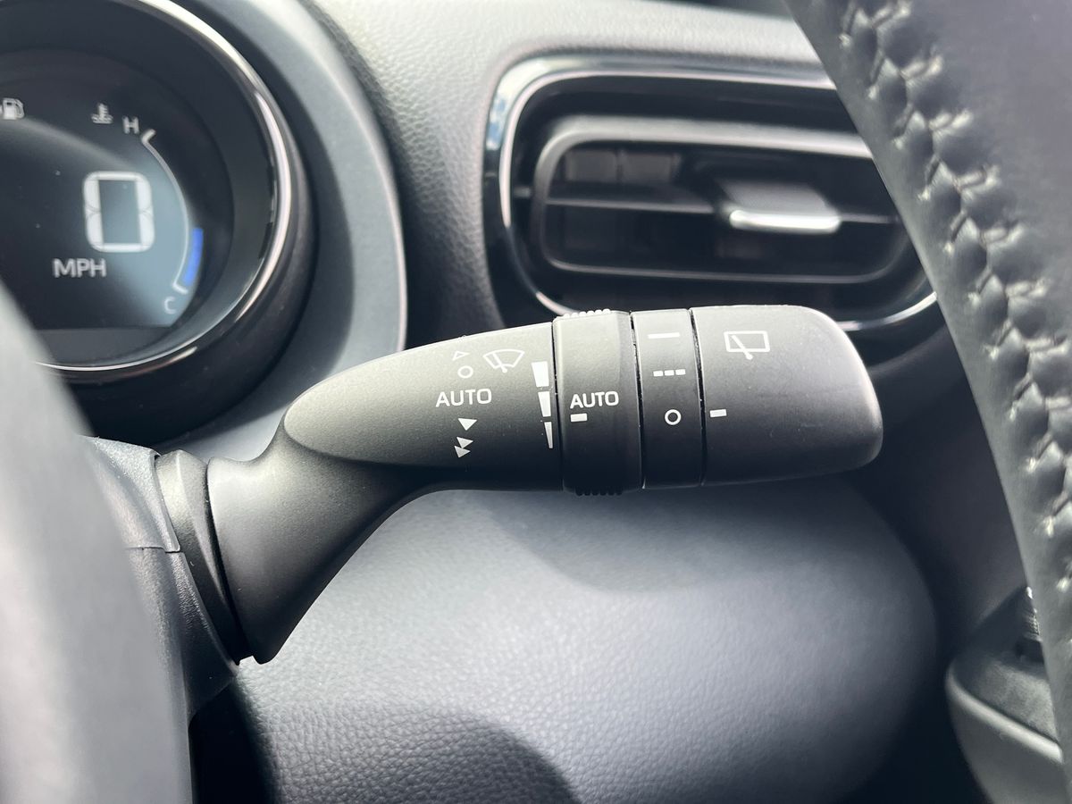 Mazda Mazda2 HYBRID Photo 38