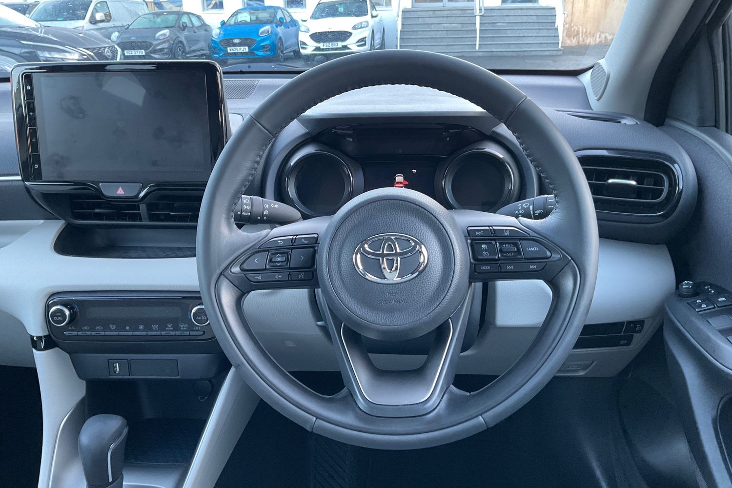 Toyota Yaris Photo 11