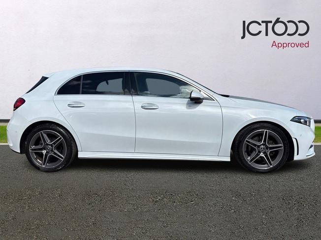 MERCEDES-BENZ A Class Photo 4