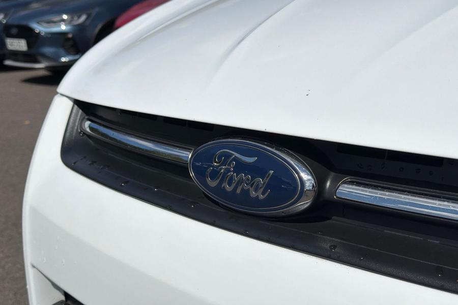 Ford KUGA Photo autoimg-960f75e0e50222e1a3d8977fe5aec39e160676b8.jpg