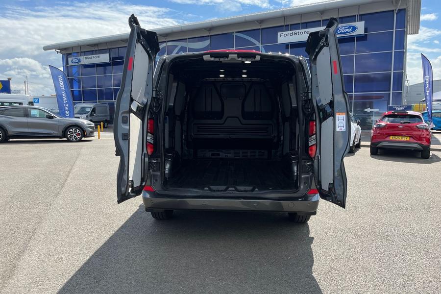 Ford TRANSIT CUSTOM Photo autoimg-9614d74950cf1efa445eb14ebb8406413cba4317.jpg