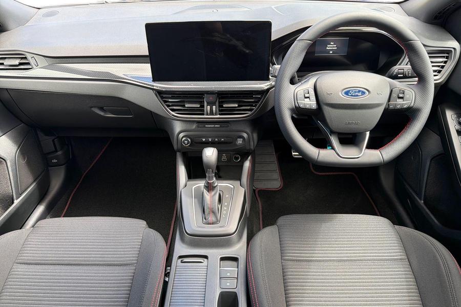 Ford FOCUS Photo autoimg-9617ddae55bcb9e4db30393c342af492100bcbd1.jpg