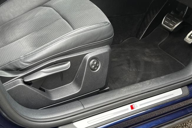AUDI SQ2 Photo 32