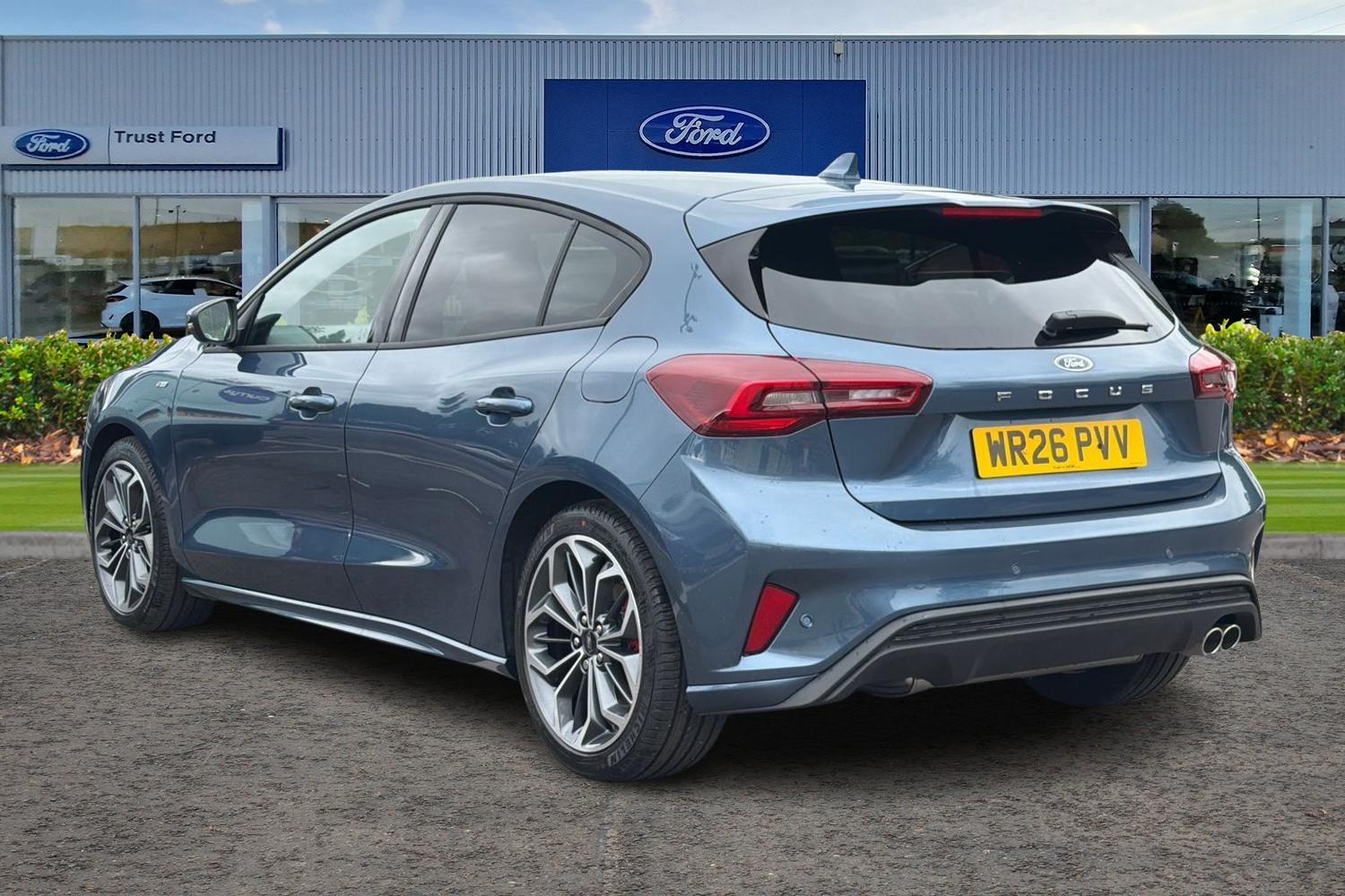 Ford FOCUS Photo 1
