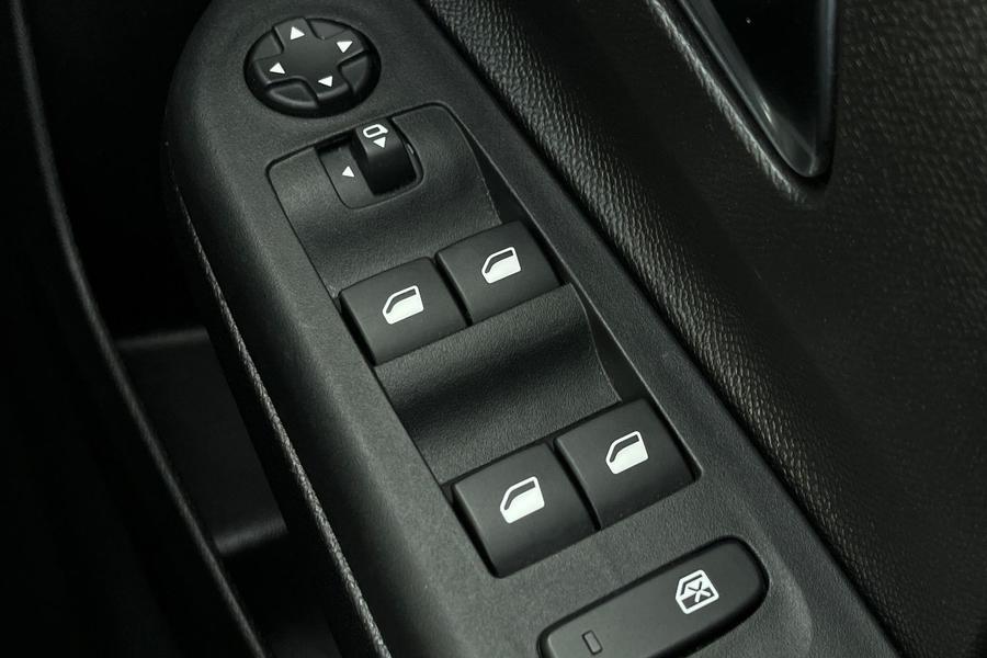 Vauxhall CORSA Photo autoimg-961ee19b20e8c4bed18f47cd116ac38e4f9cb59b.jpg