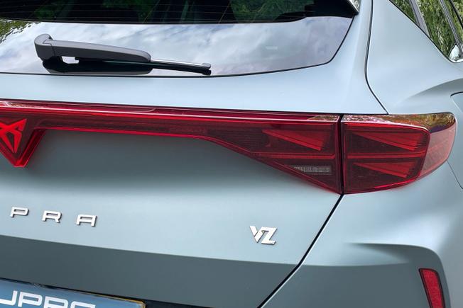 CUPRA Formentor Photo 18