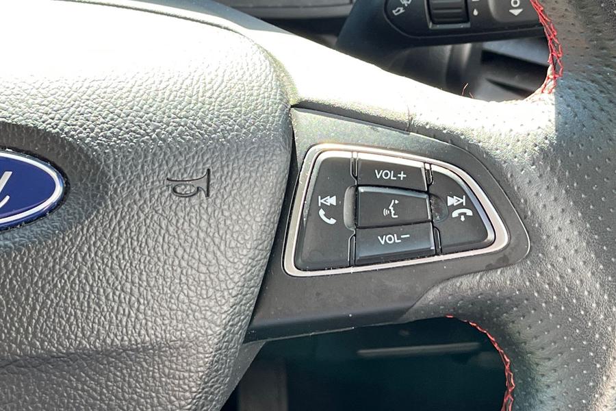 Ford ECOSPORT Photo autoimg-9624e35e0af7c03b1400cc6488ee7591930a4daa.jpg
