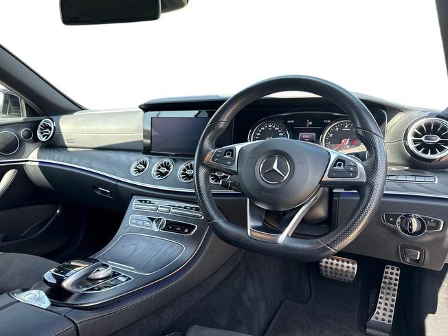 MERCEDES-BENZ E Class Photo 6