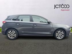 HYUNDAI i30 Photo 4