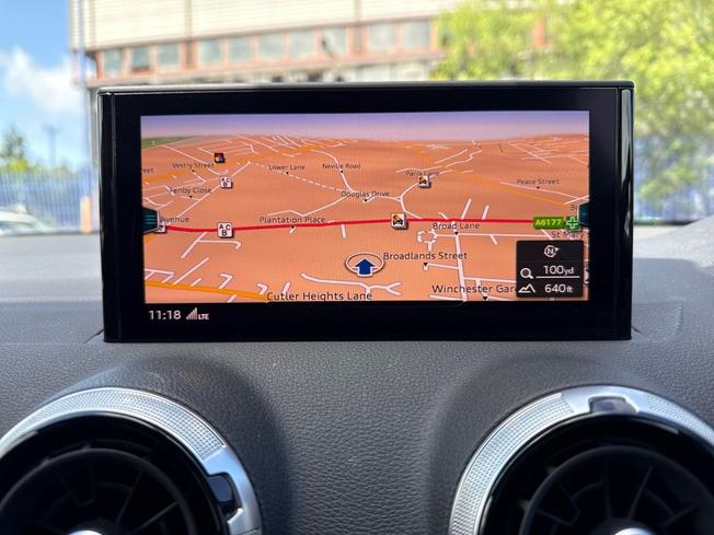 AUDI Q2 Photo 14