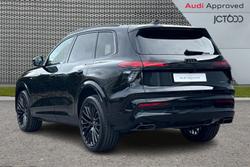 AUDI Q7 Photo 3