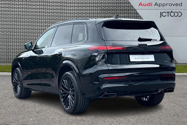 AUDI Q7 Photo 3
