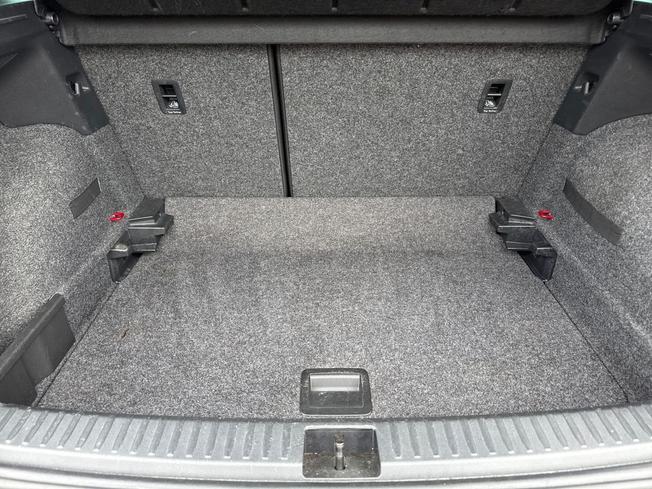 SEAT Arona Photo 12