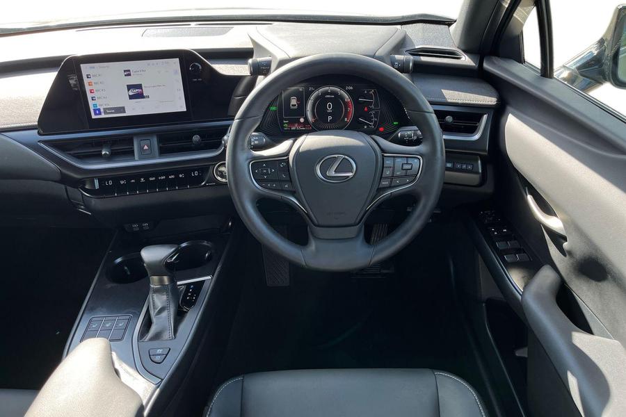 Lexus UX Photo autoimg-96314e26f89d2e6c6f00fbe1c1ca9e07323294c5.jpg