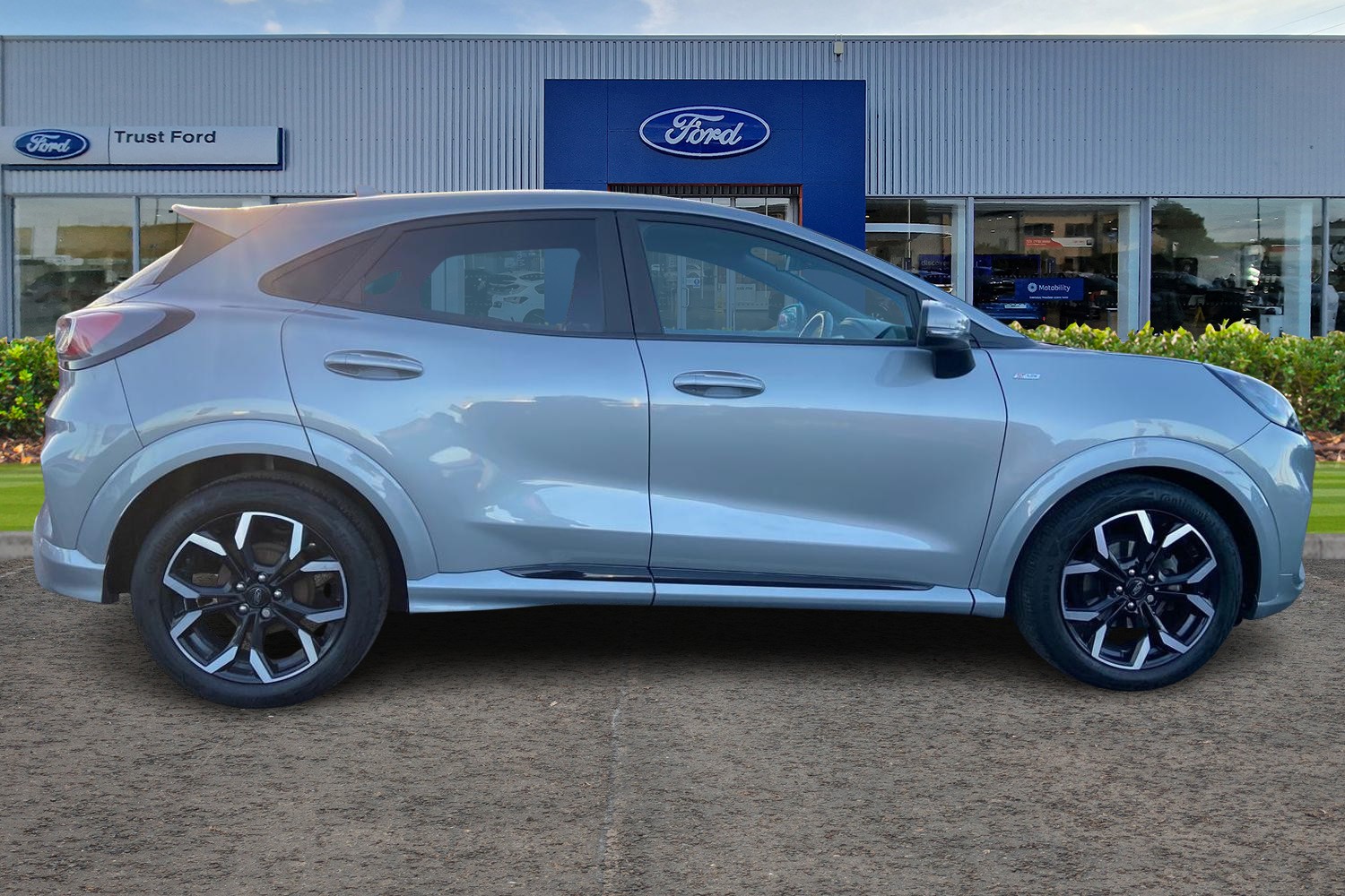 Ford PUMA Photo 2