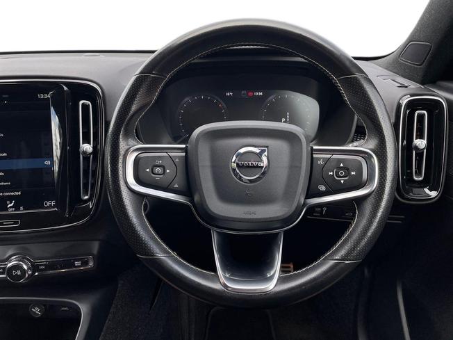 VOLVO Xc40 Photo 11