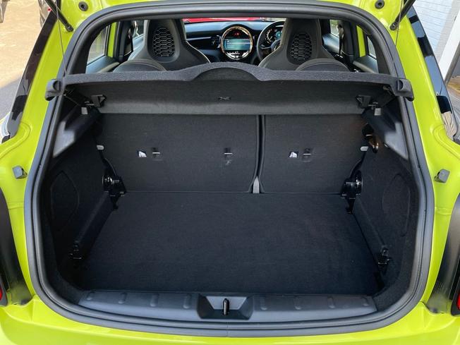 MINI Hatch Photo 12