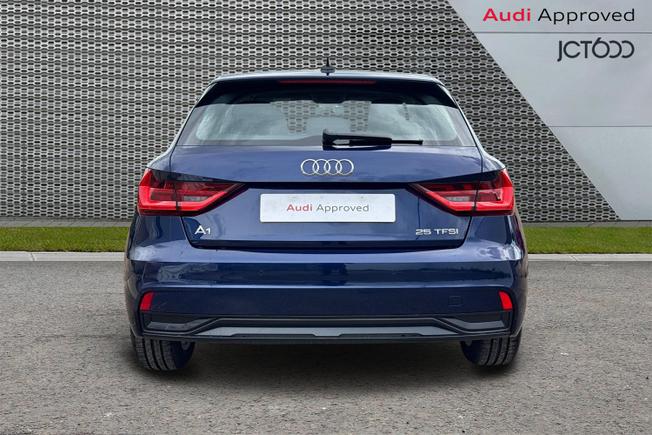 AUDI A1 Photo 7