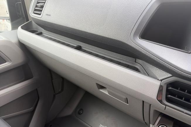 VOLKSWAGEN Crafter Photo 45