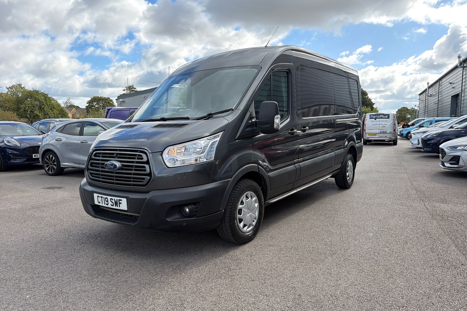 Ford Transit Photo 36