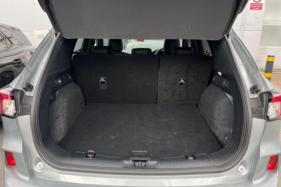 Ford Kuga Photo autoimg-963b00b9d46004afab176c65357d32120c4f76a7.jpg