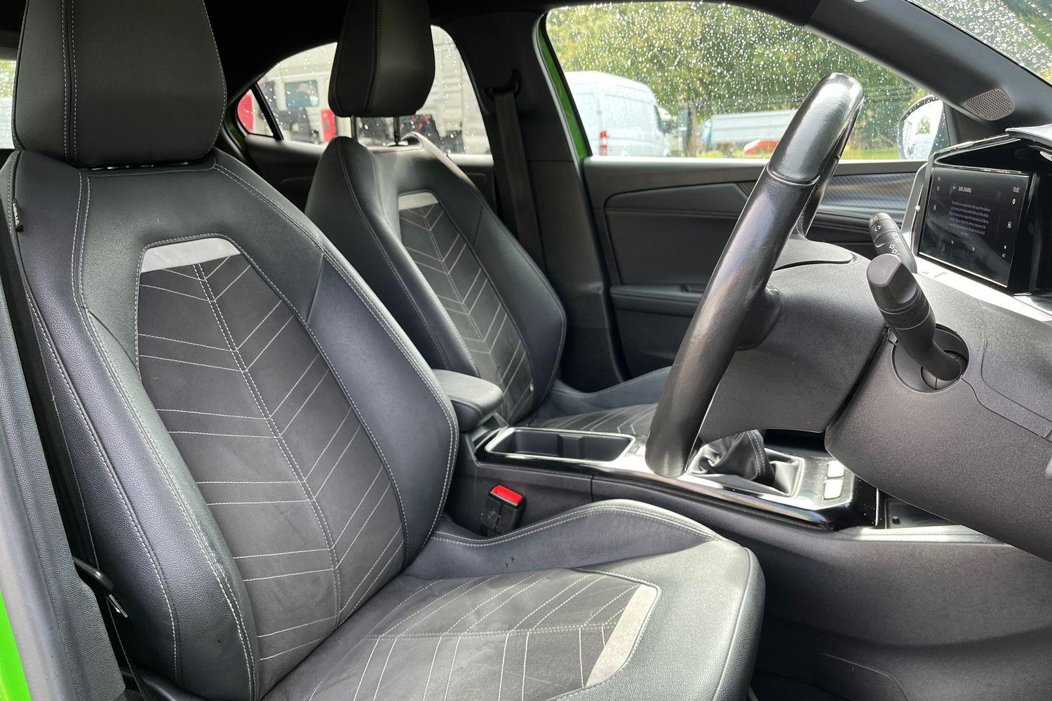 Vauxhall MOKKA Photo 16