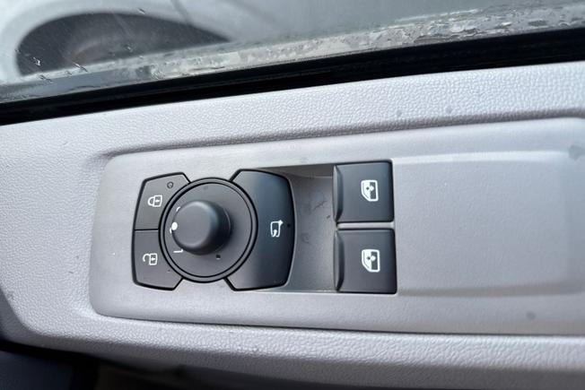 Volkswagen E-Transporter Photo 30