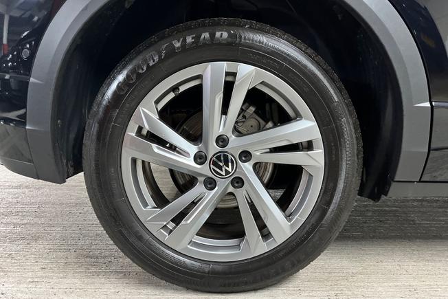 VOLKSWAGEN T-Roc Photo 5