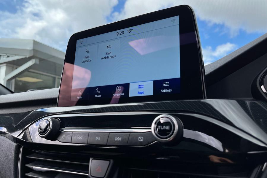 Ford Kuga Photo autoimg-96482e909202b8dc22581de20da961a8aaa3bb74.jpg