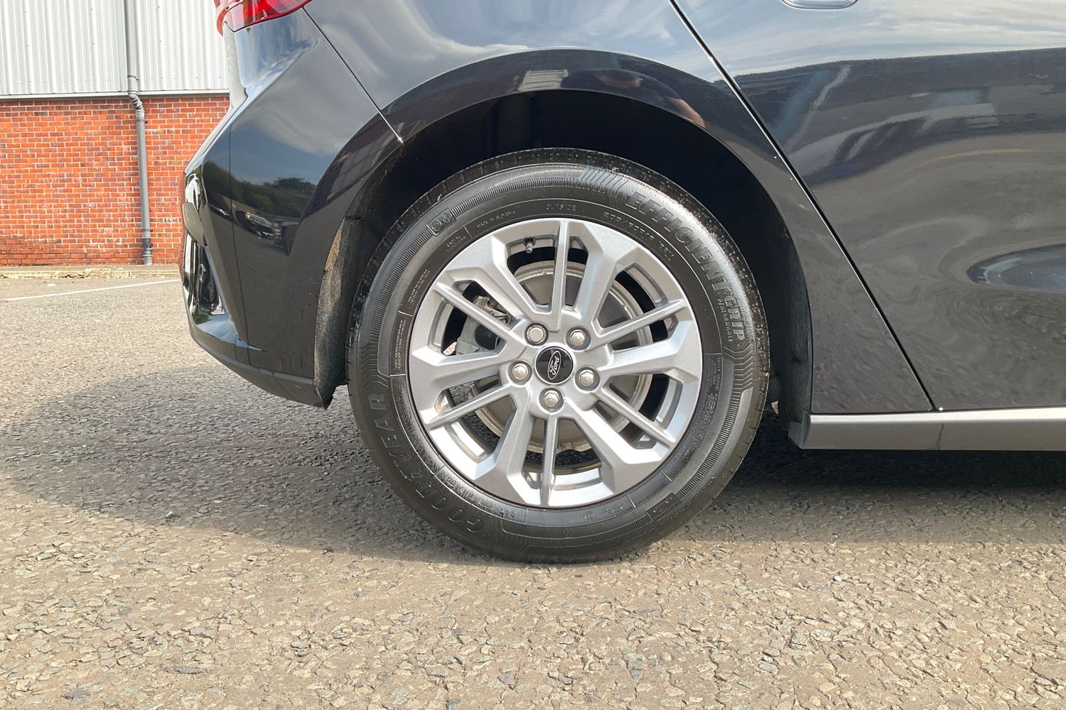 Ford Focus Photo 7