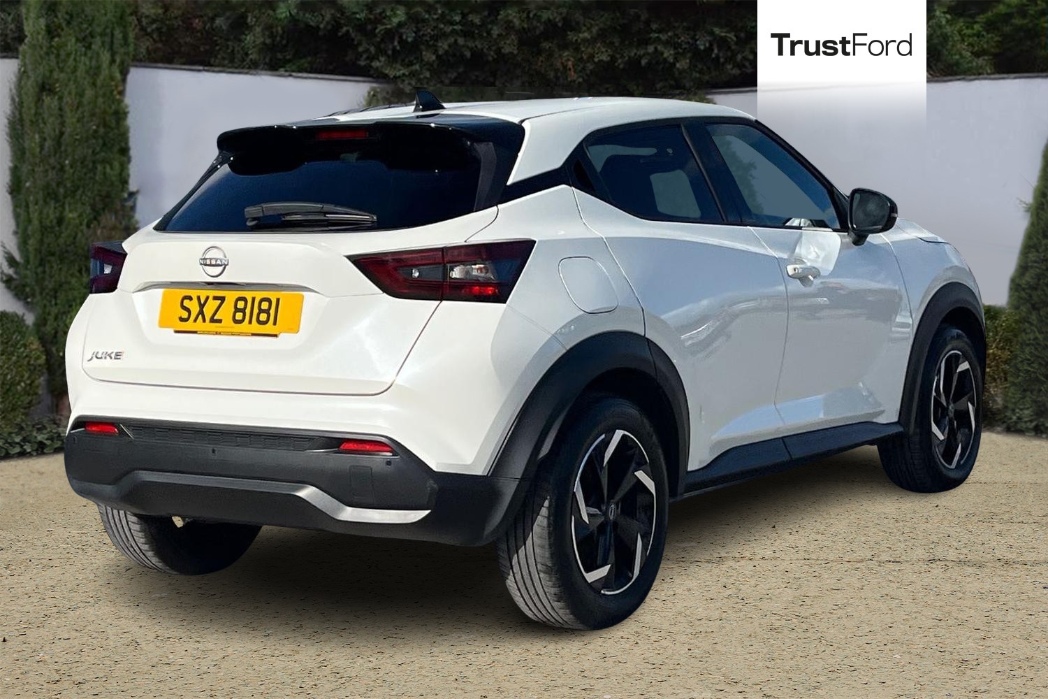 Nissan JUKE Photo 3