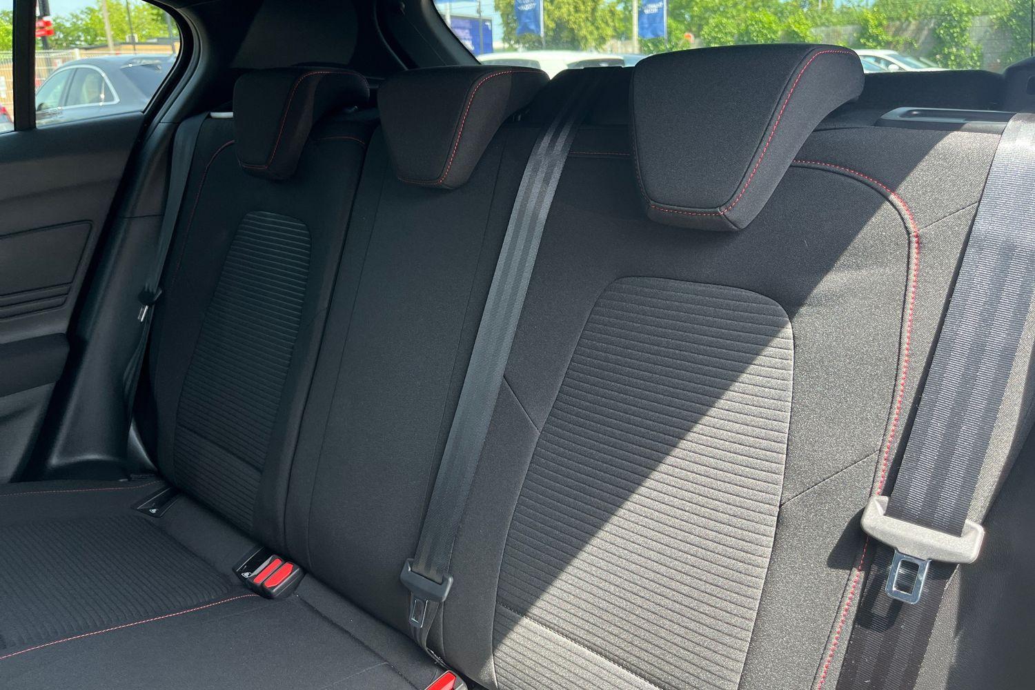 Ford Focus Photo 19