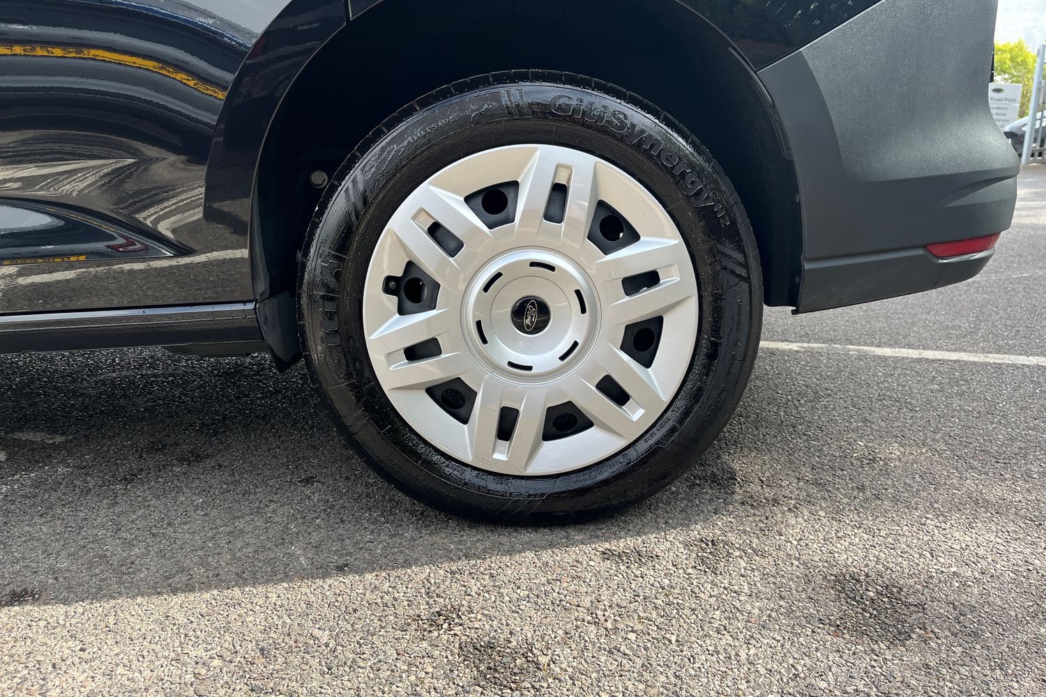 Ford TRANSIT CONNECT Photo 20