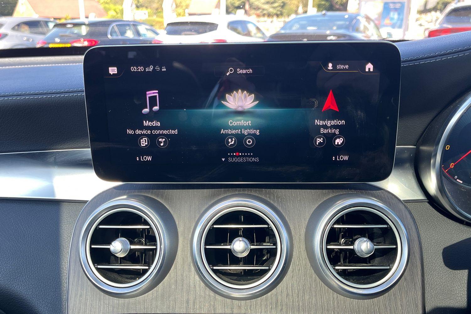 Mercedes-Benz GLC Photo 37